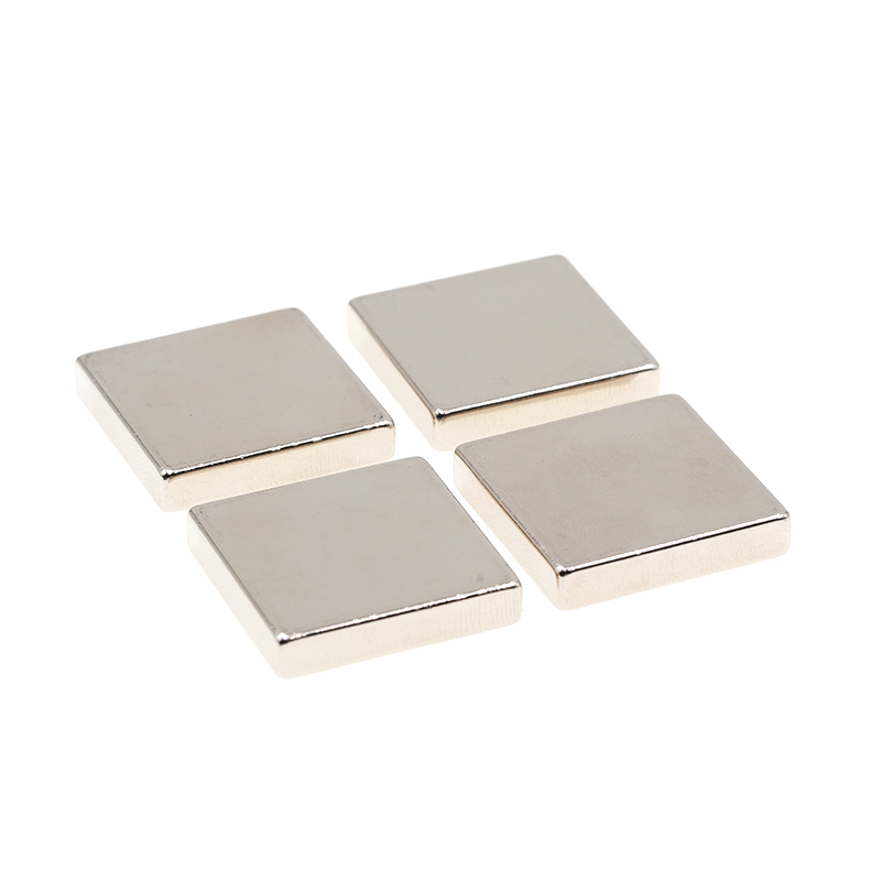كتلة المغناطيس الدائم 5