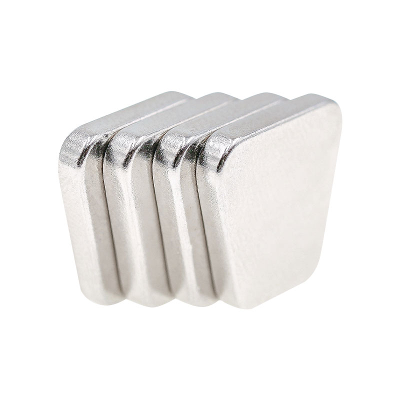 شبه منحرف المغناطيس الدائم